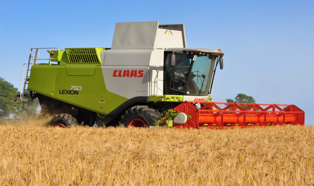 A Continental és a CLAAS közösen teszteli az okos szíjakat a megnövelt betakarítási hatékonyság és megbízhatóság érdekében